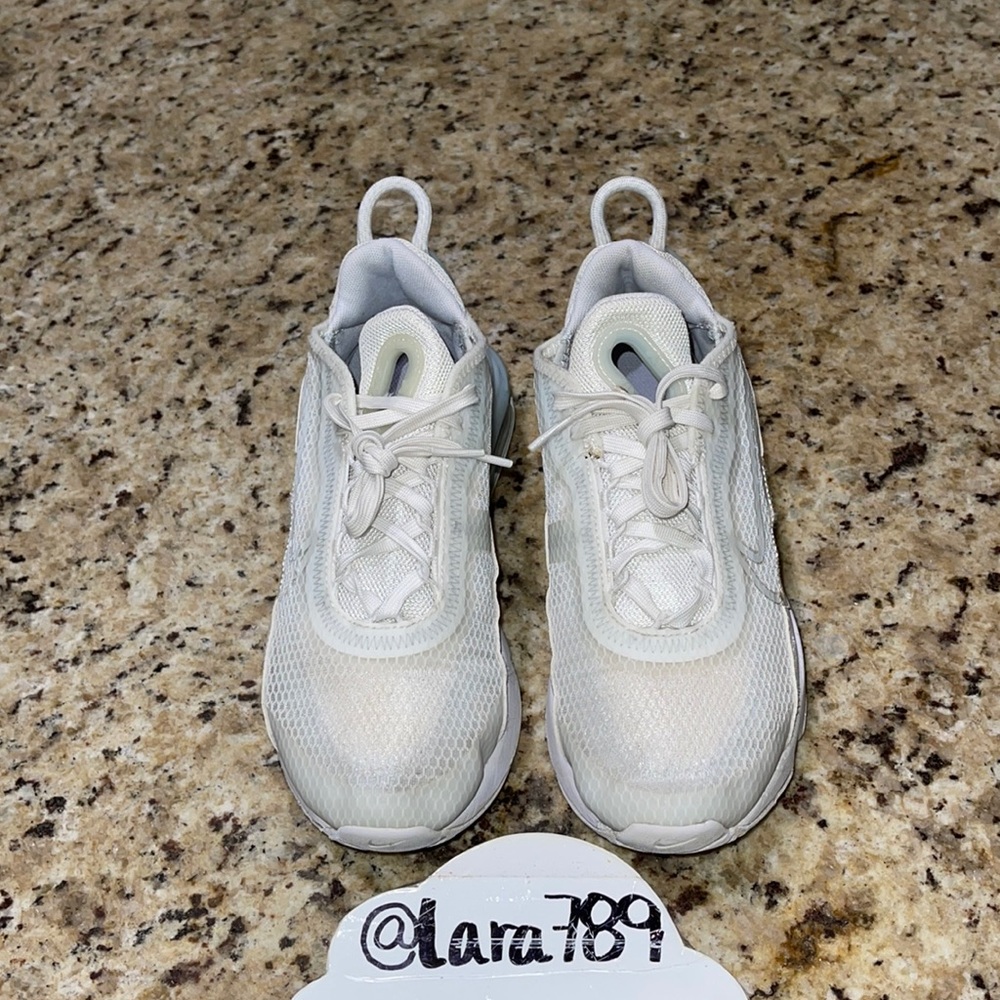Nike Air Max 2090